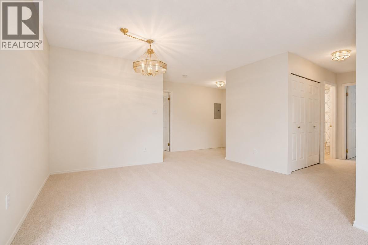 201 7560 MOFFATT ROAD, Richmond