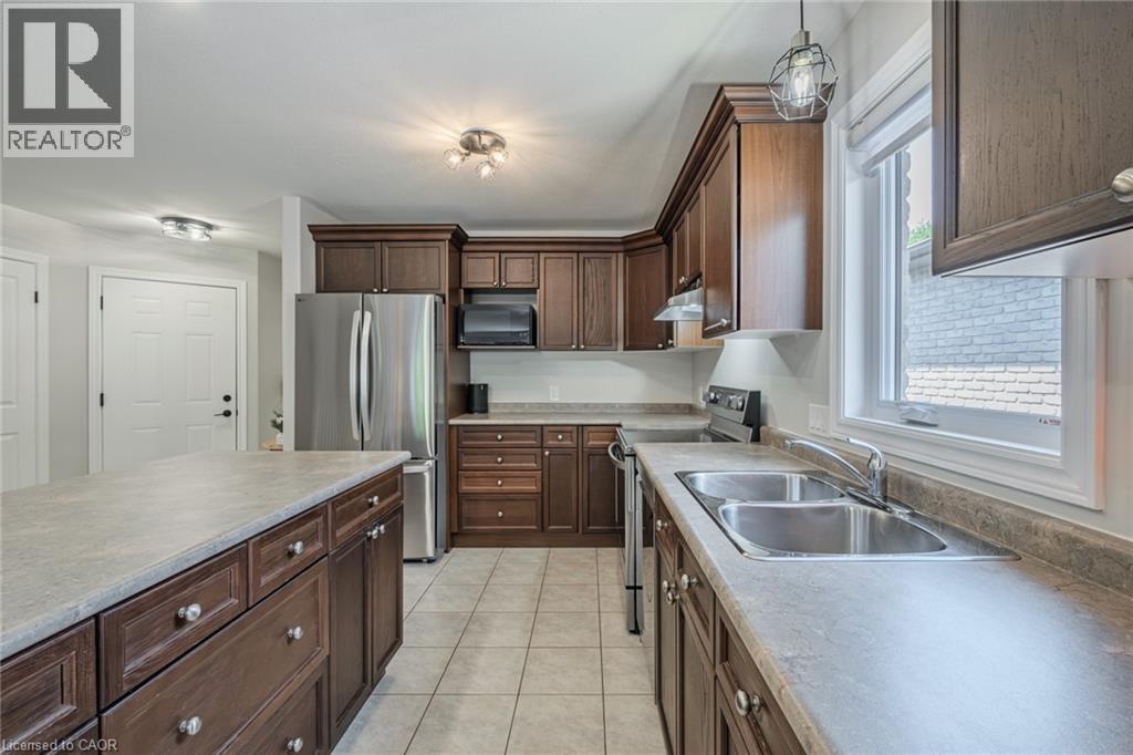 3-bedroom home for sale at 46 PHEASANT Trail, Port Dover ON · photo 12 of 41
