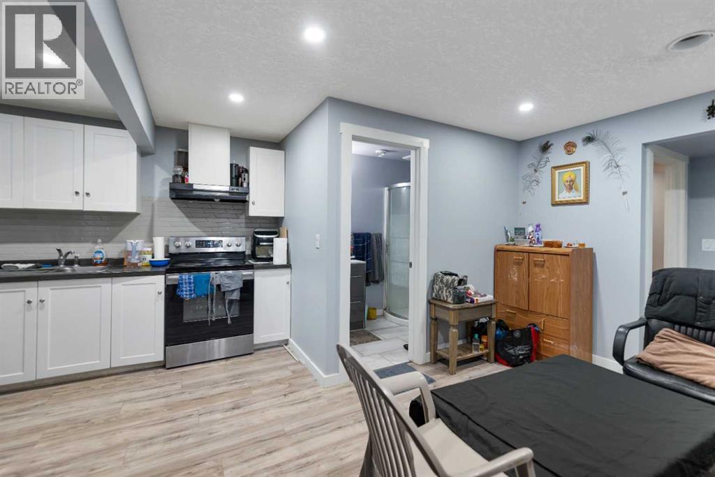 11 Saddlebrook Gardens NE - 36