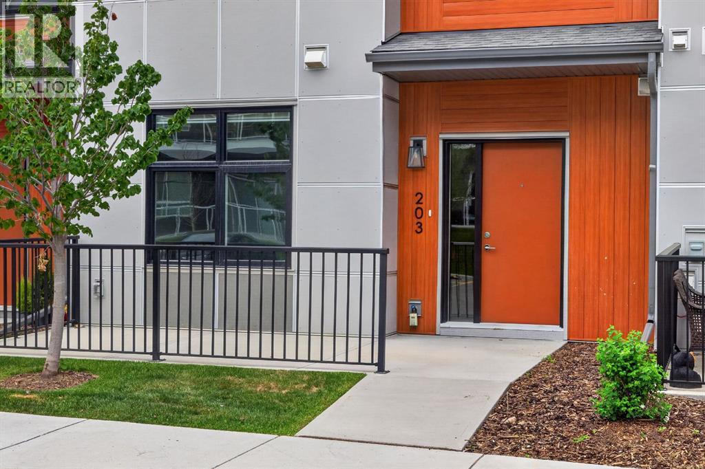 #203 400 BELMONT Street SW - 2