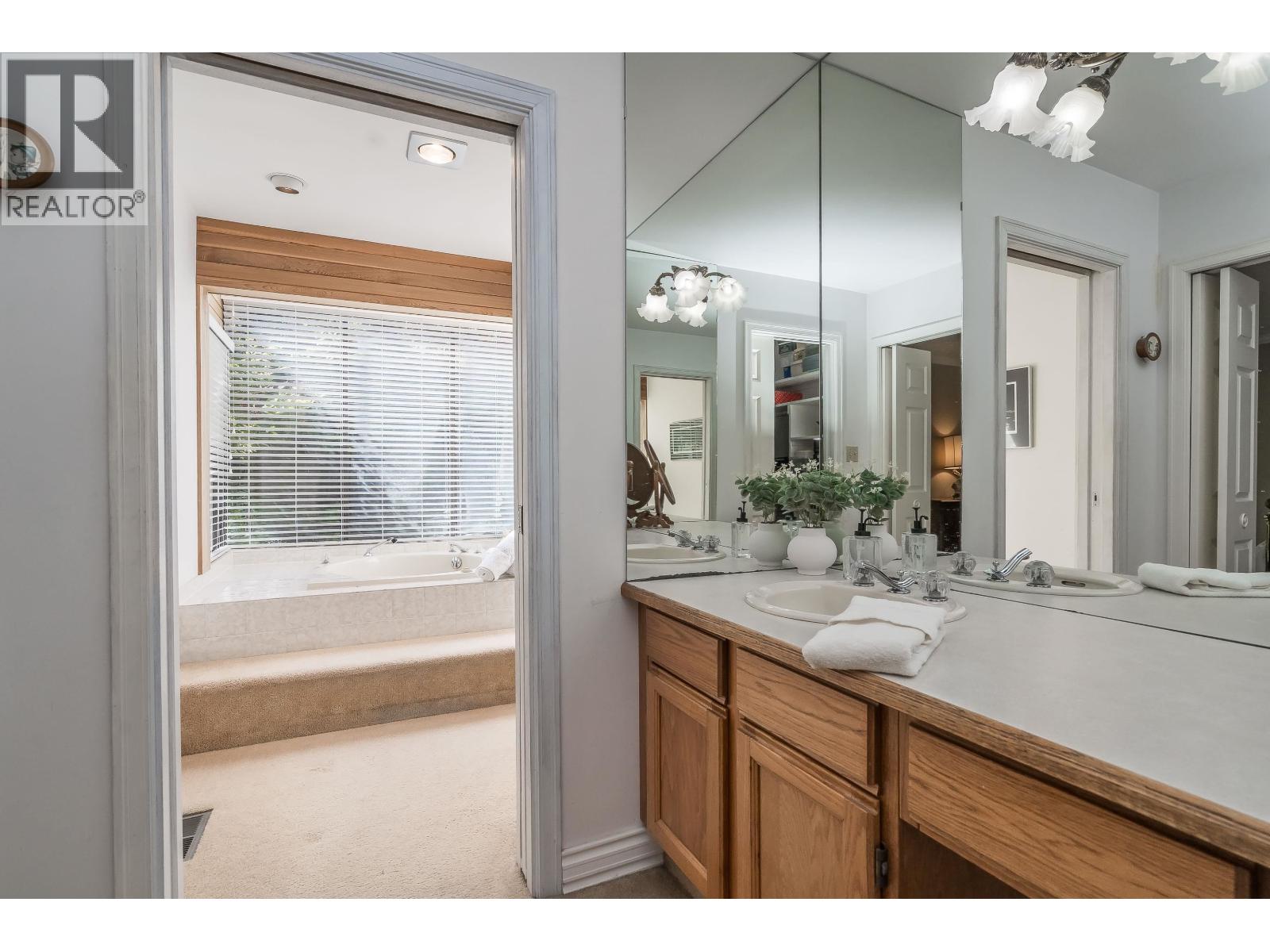 5775 GOLDENROD Crescent, Delta