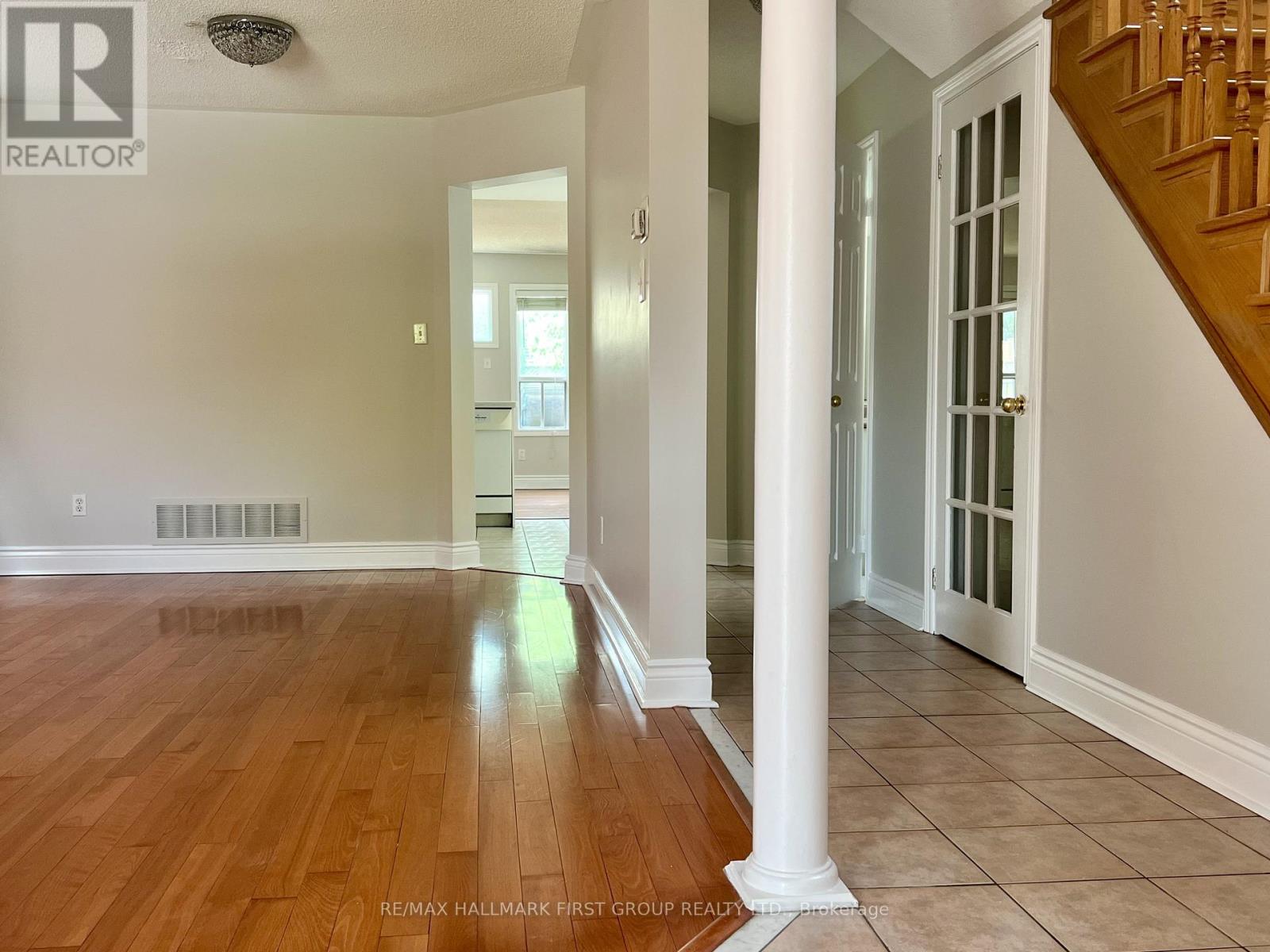 101 BOOTH CRESCENT - 10