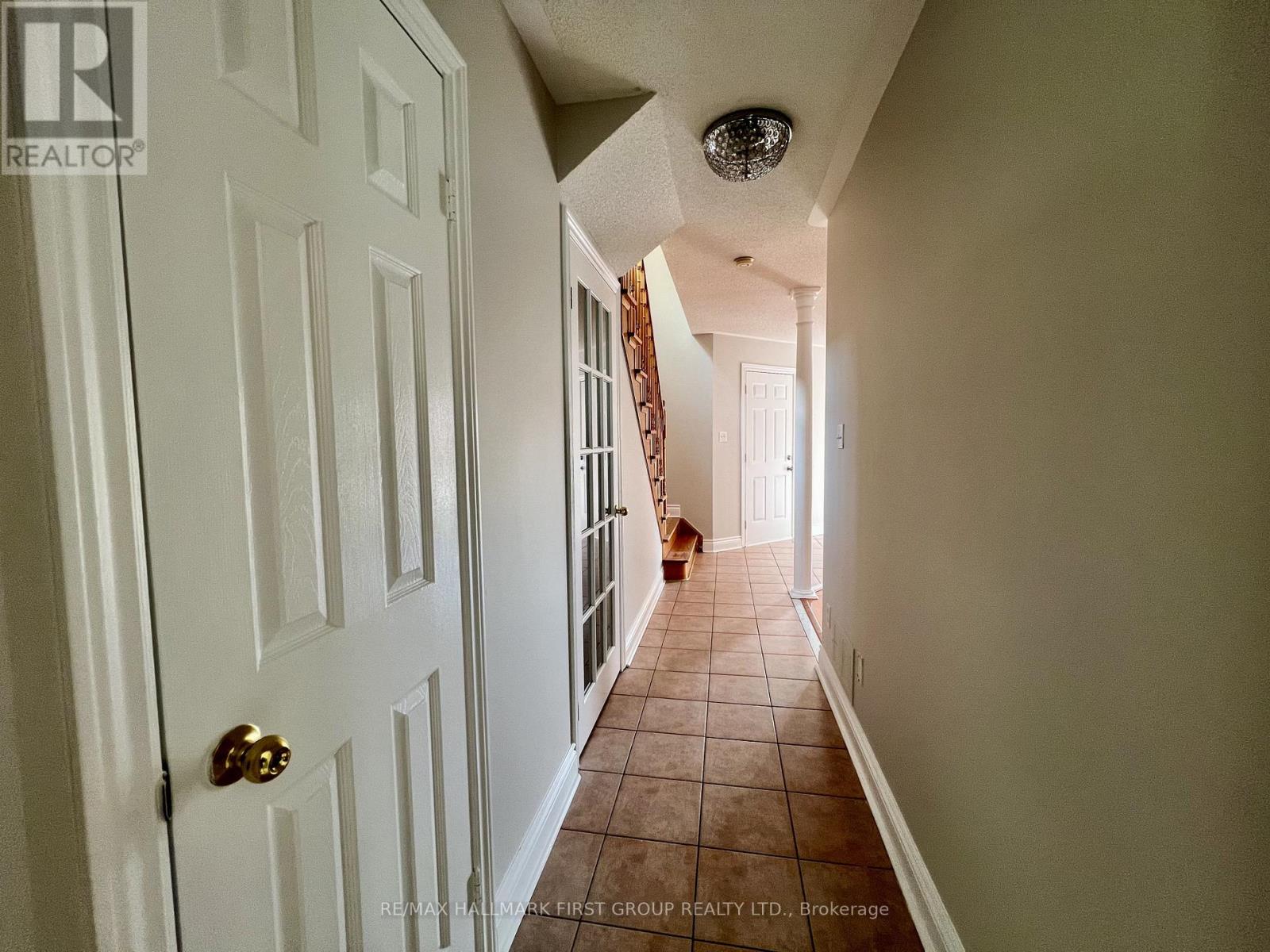 101 BOOTH CRESCENT - 15