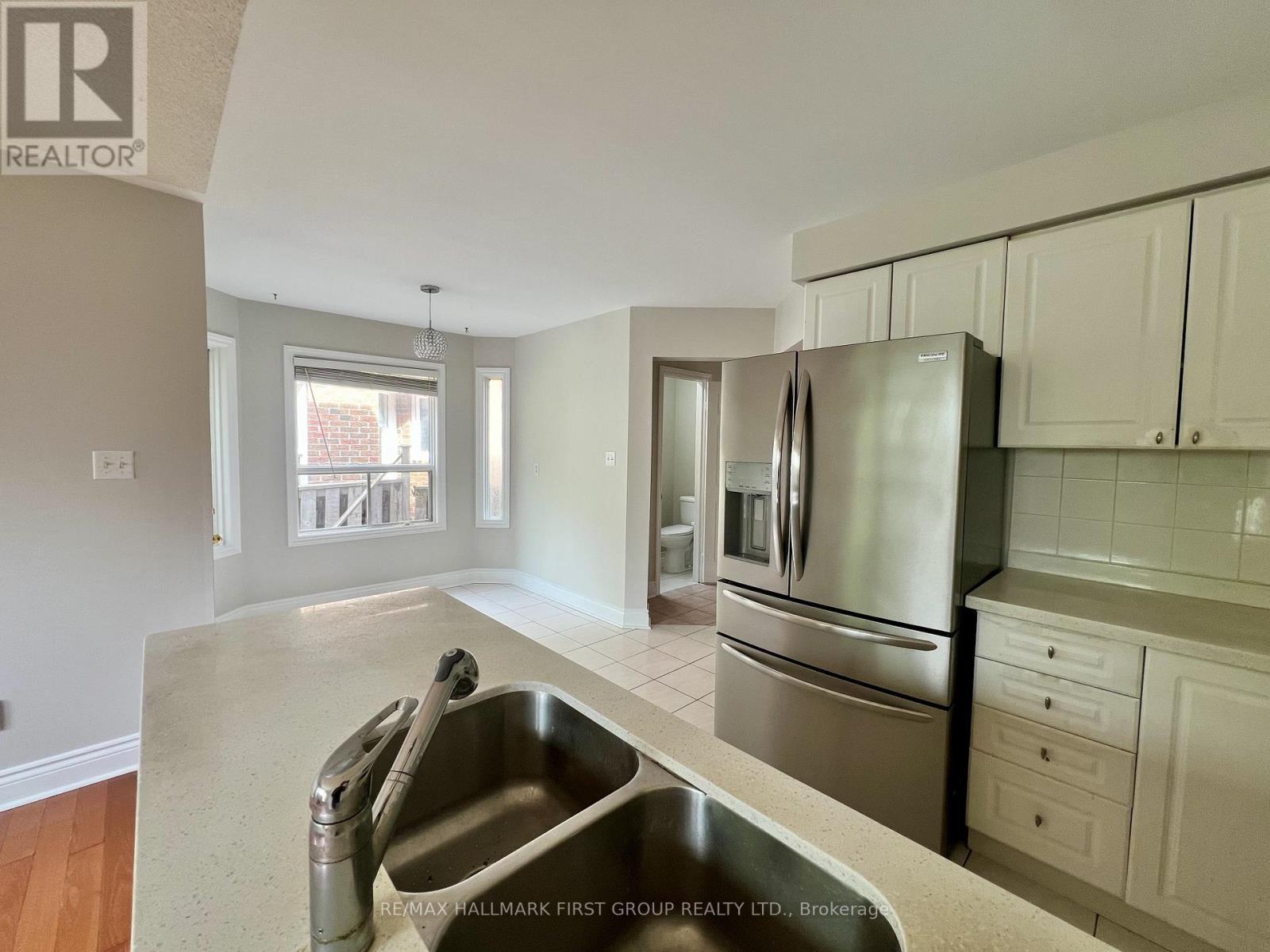 101 BOOTH CRESCENT - 19