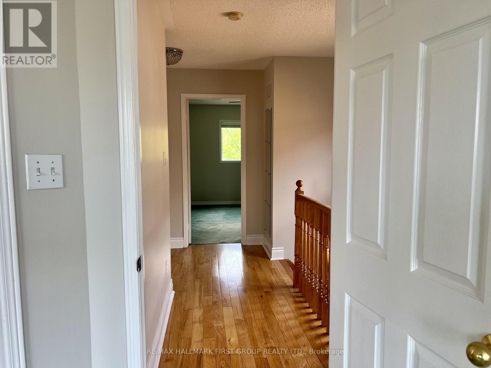 101 BOOTH CRESCENT - 26