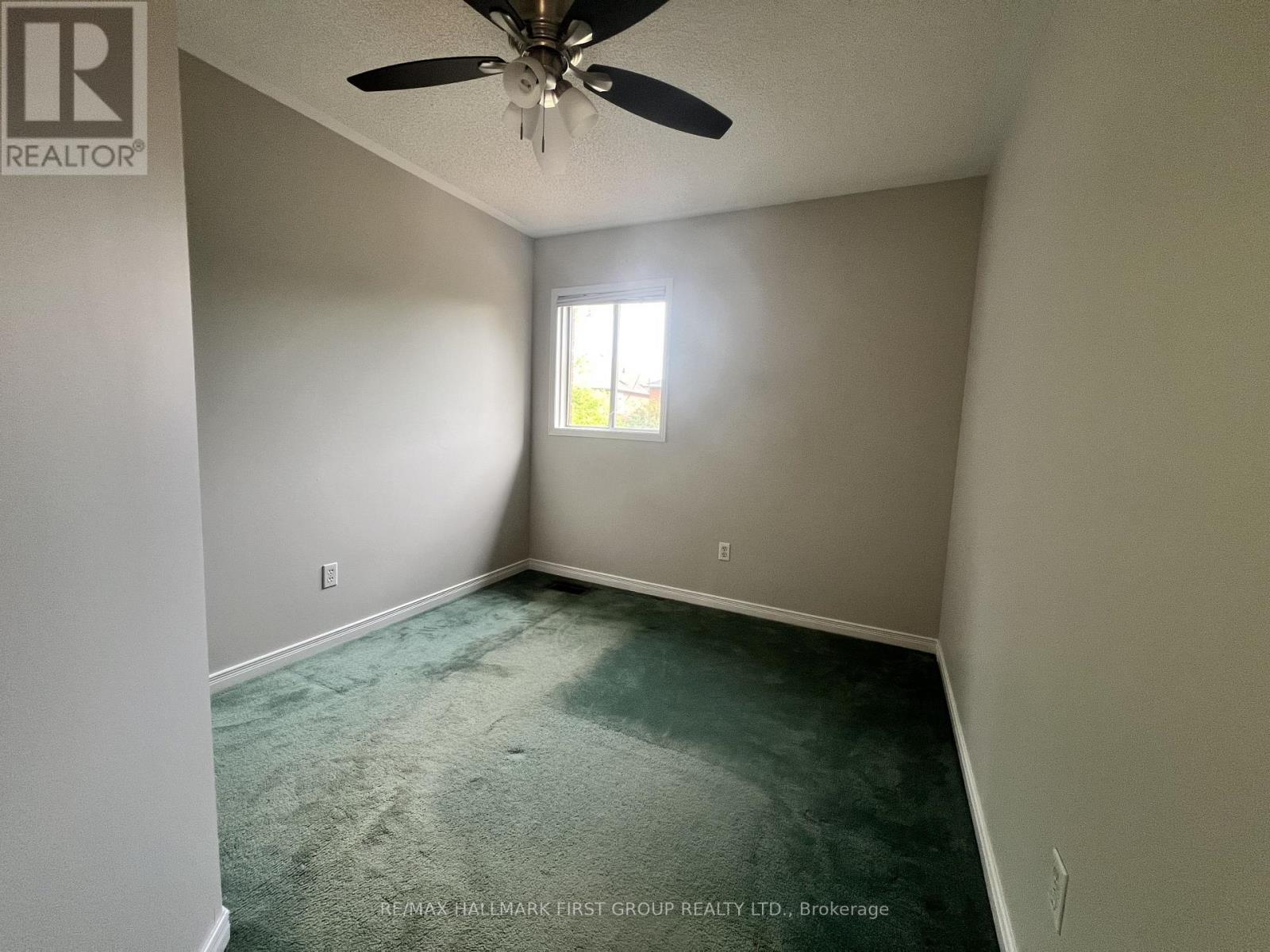 101 BOOTH CRESCENT - 31