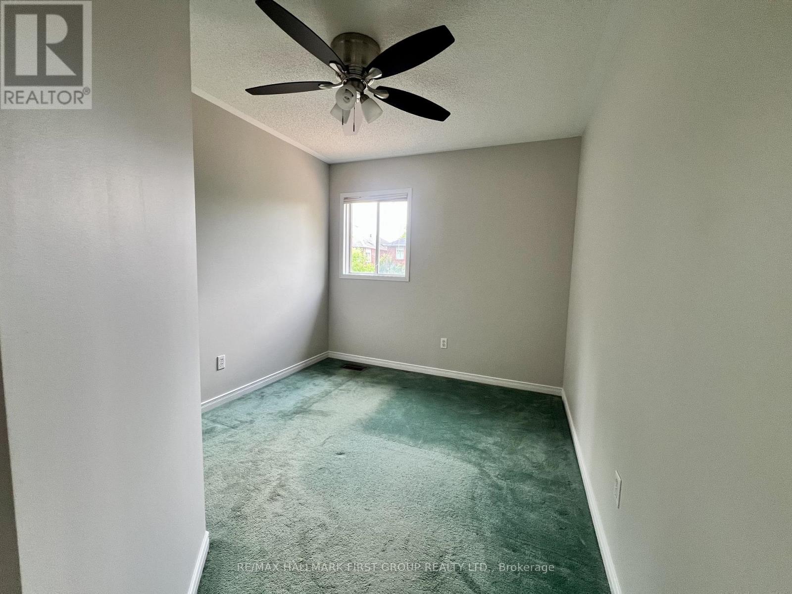 101 BOOTH CRESCENT - 37