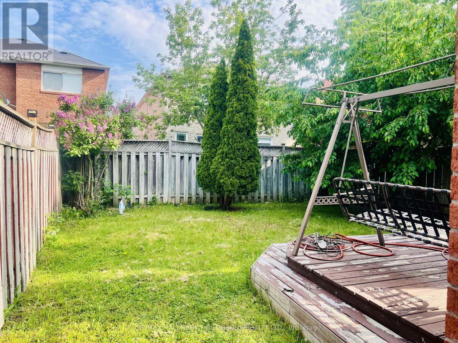 101 BOOTH CRESCENT - 45