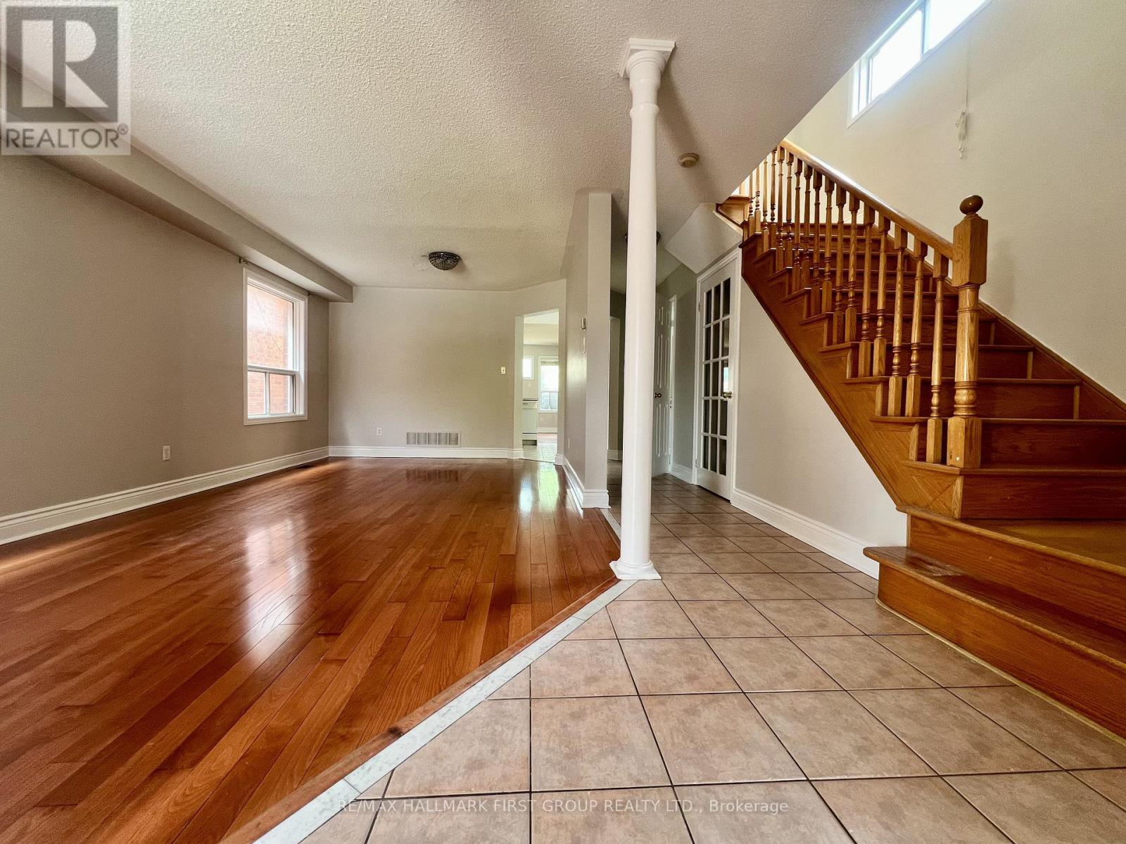 101 BOOTH CRESCENT - 7