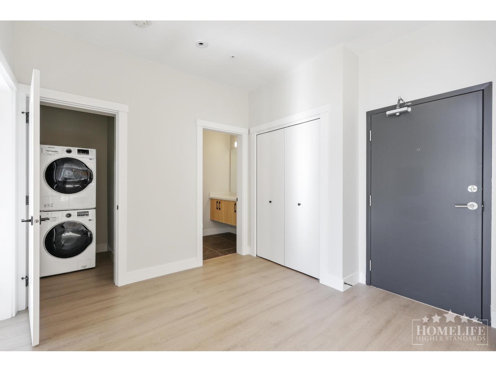 304 14858 60 AVENUE, Surrey