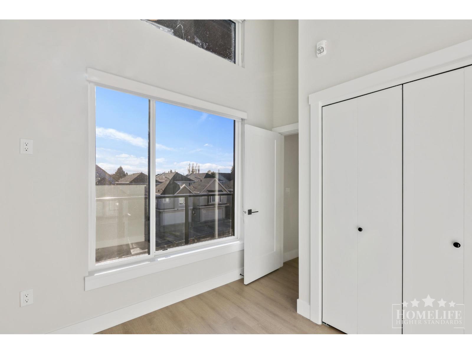 304 14858 60 AVENUE, Surrey