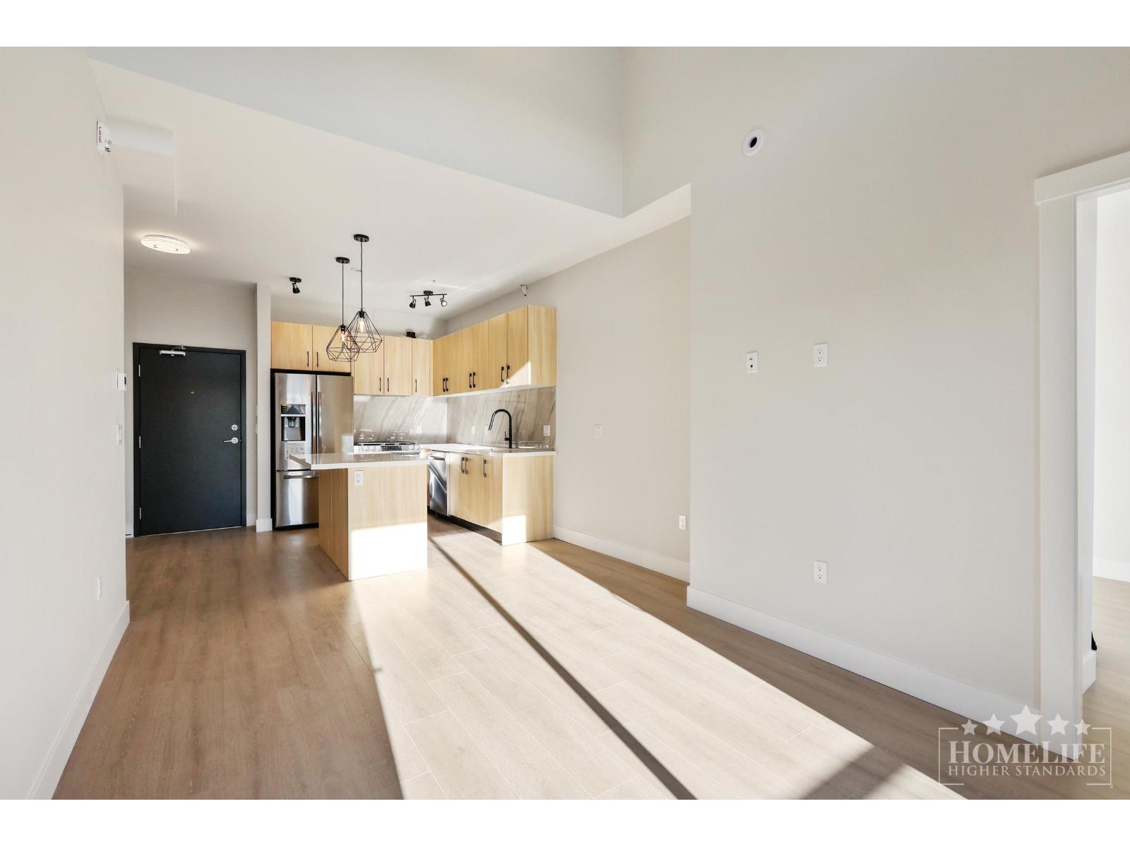 304 14858 60 AVENUE, Surrey