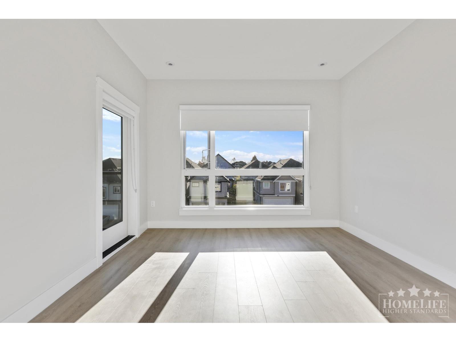 304 14858 60 AVENUE, Surrey