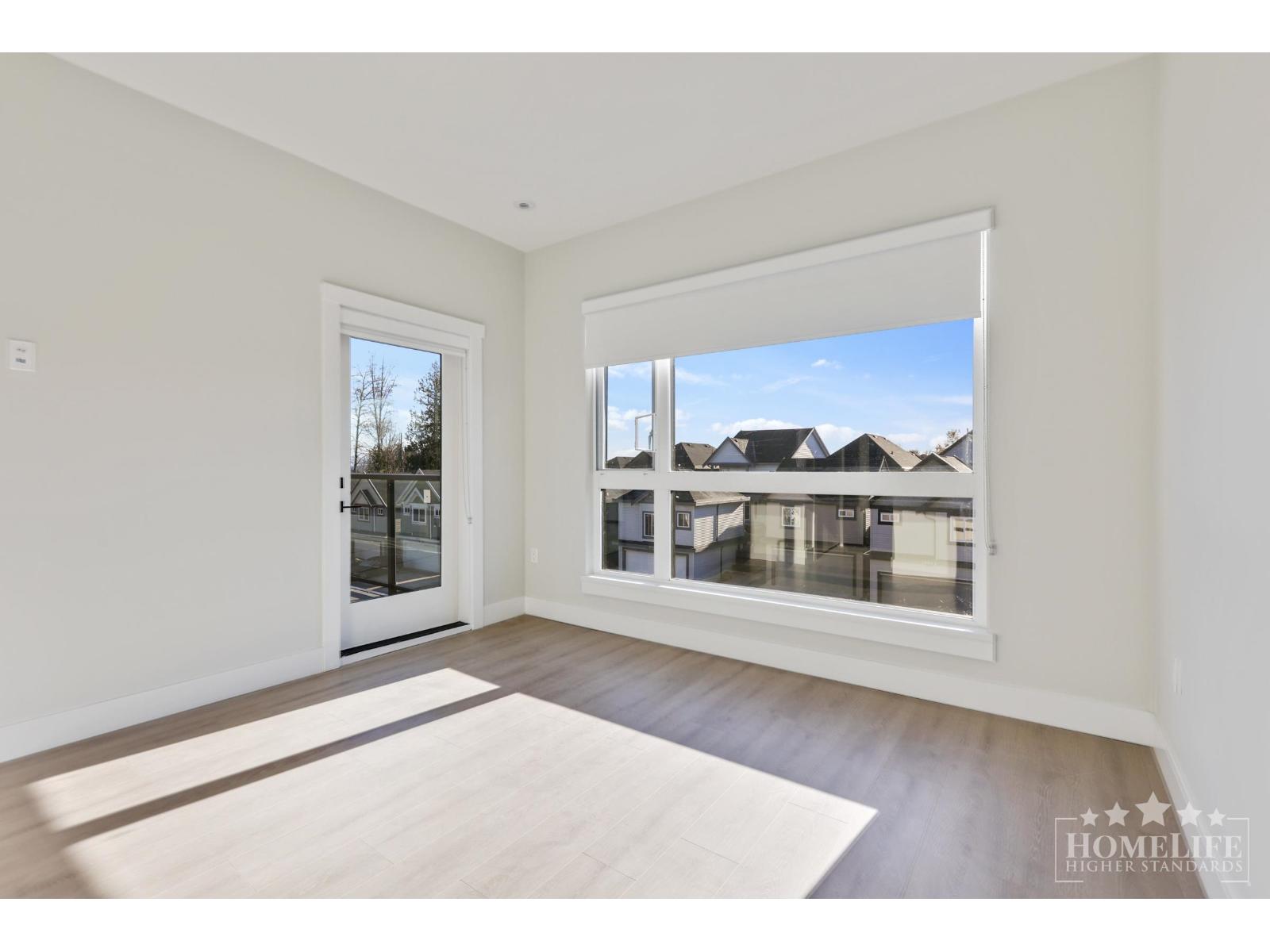 304 14858 60 AVENUE, Surrey