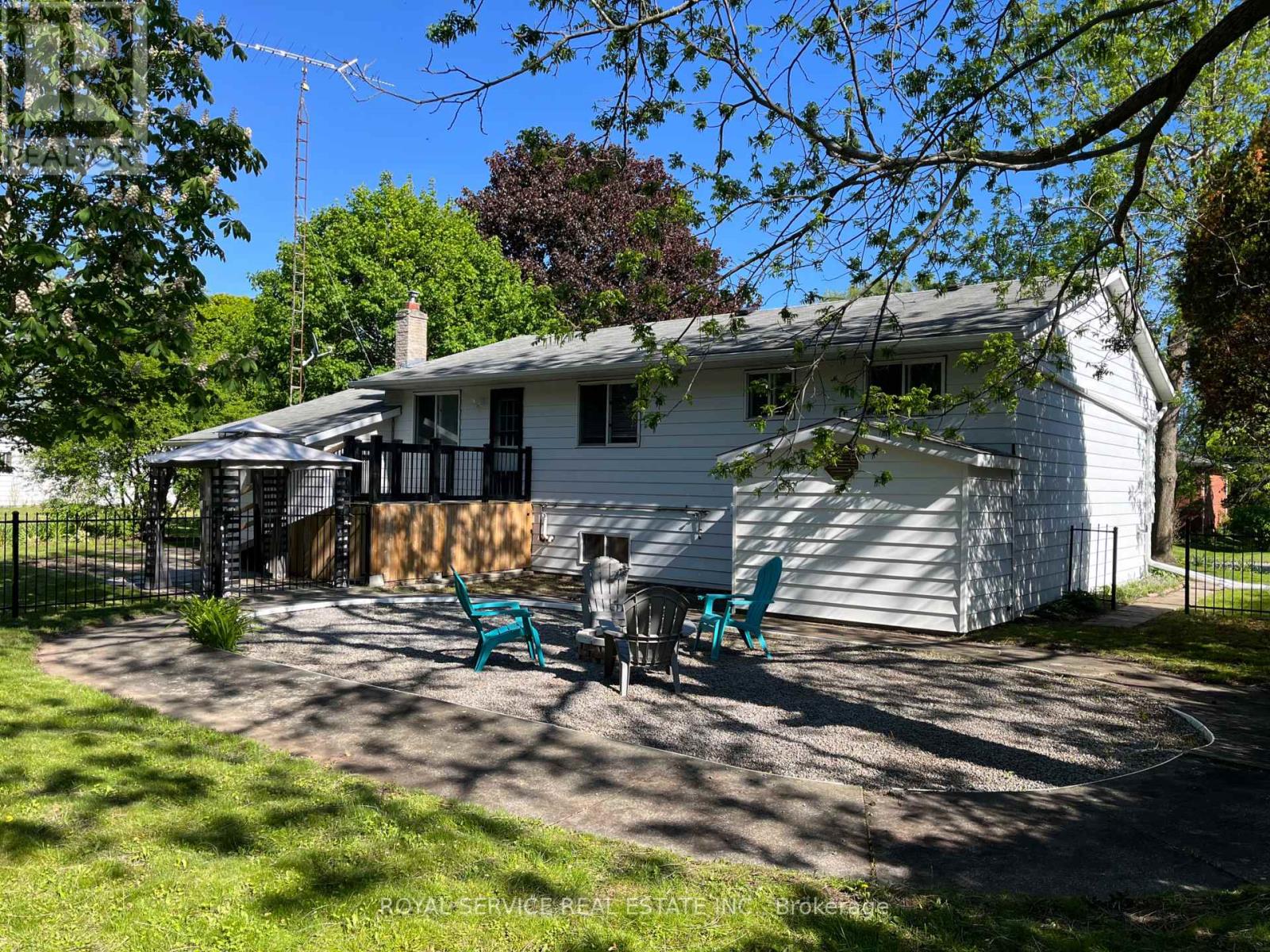 13 CREEK STREET - 39