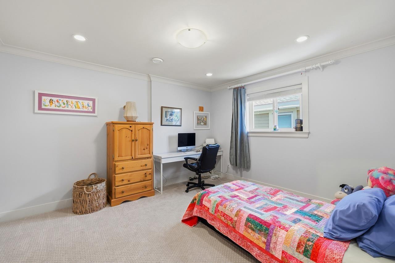 17351 3A AVENUE, Surrey