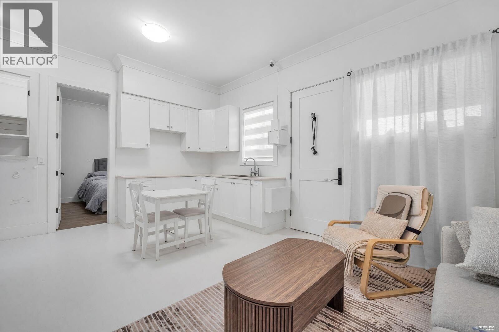 8631 ODLIN CRESCENT, Richmond