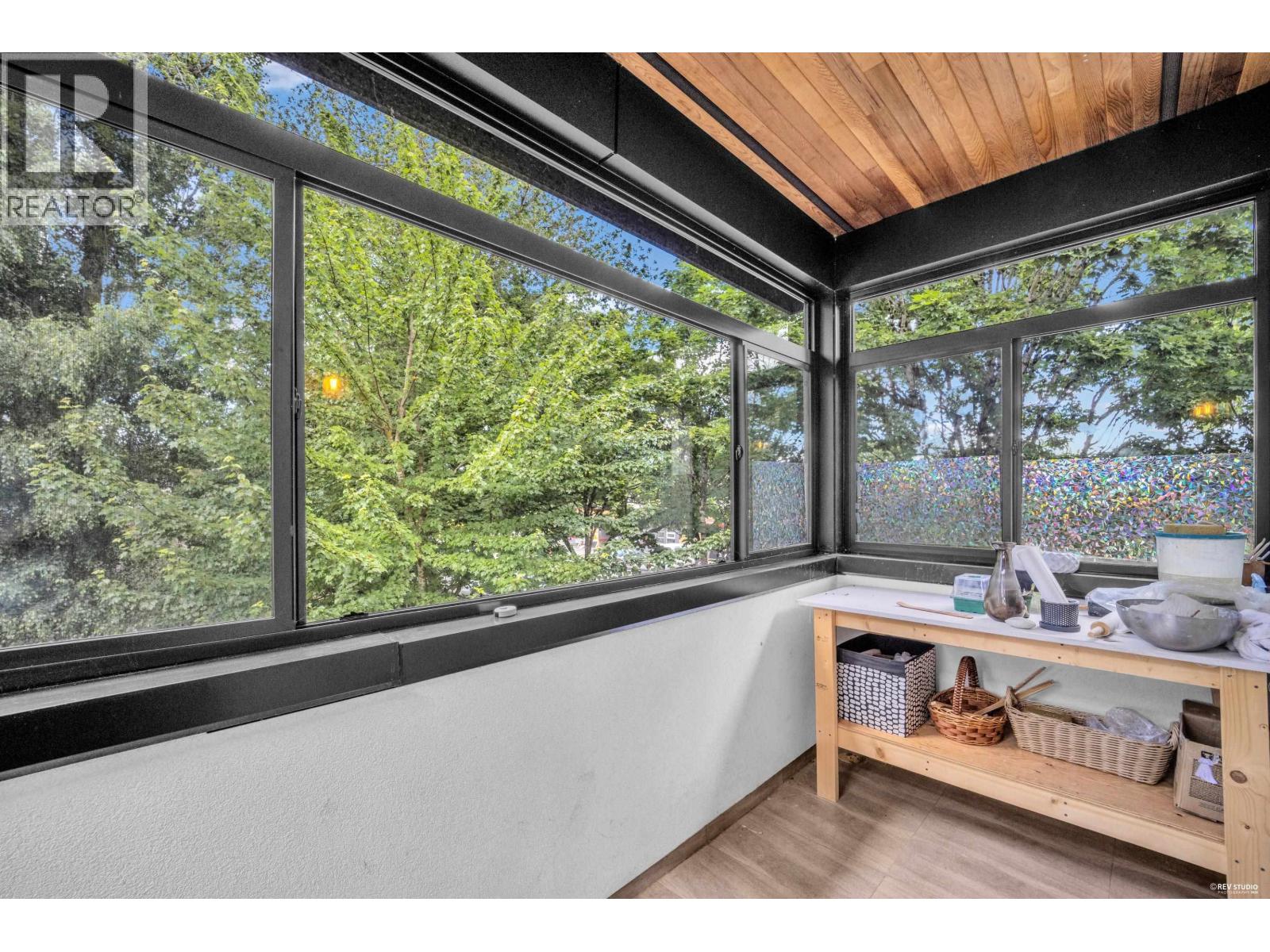 8631 ODLIN CRESCENT, Richmond