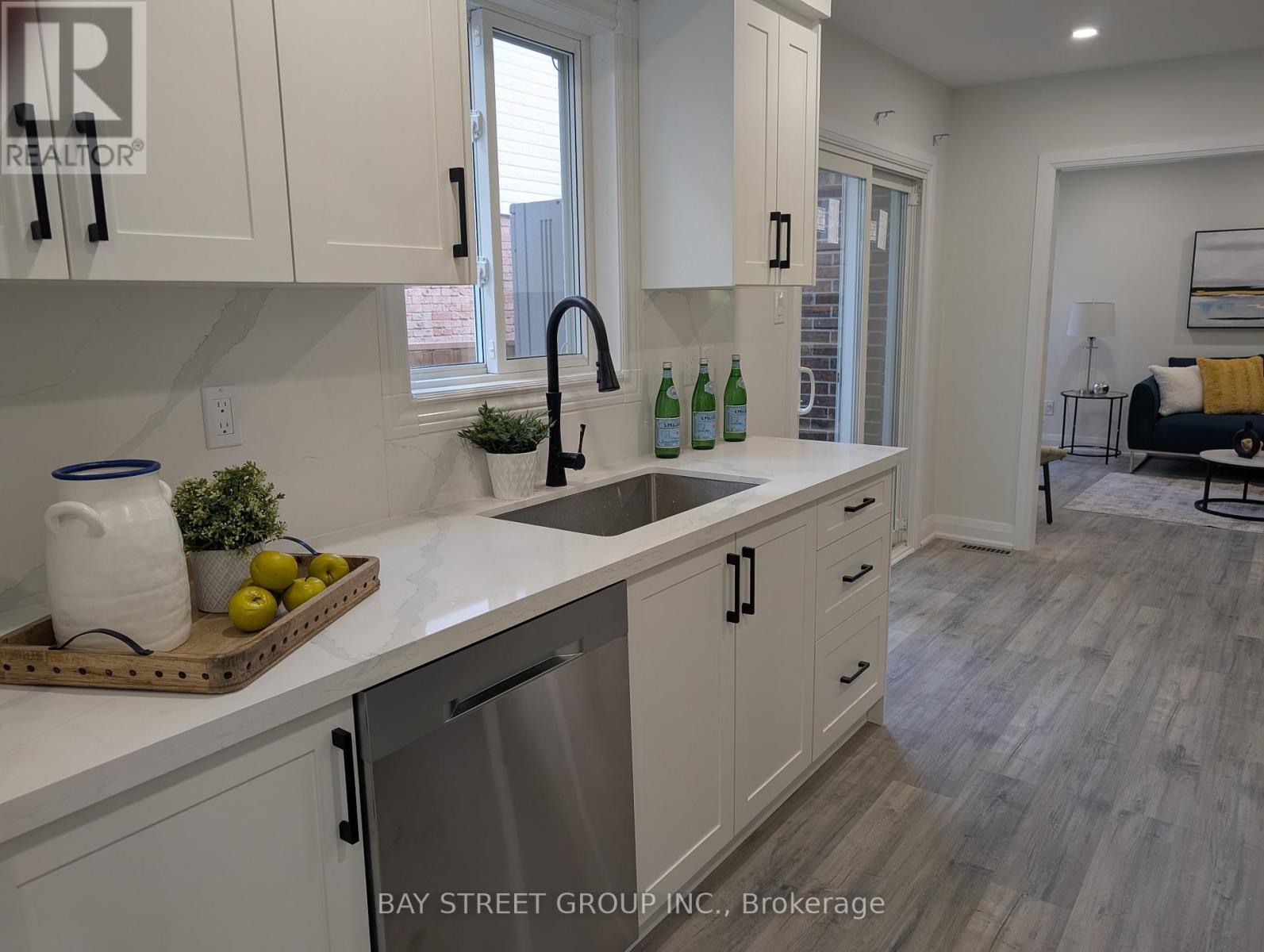 44 LILAC AVENUE - 7