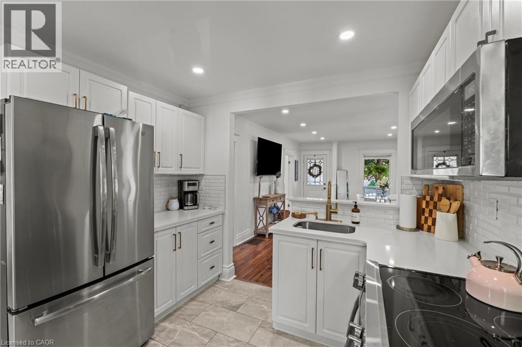 99 EDGEMONT Street N - 20