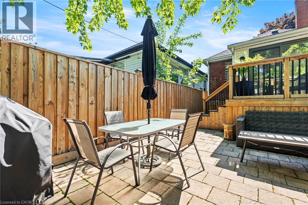 99 EDGEMONT Street N - 34