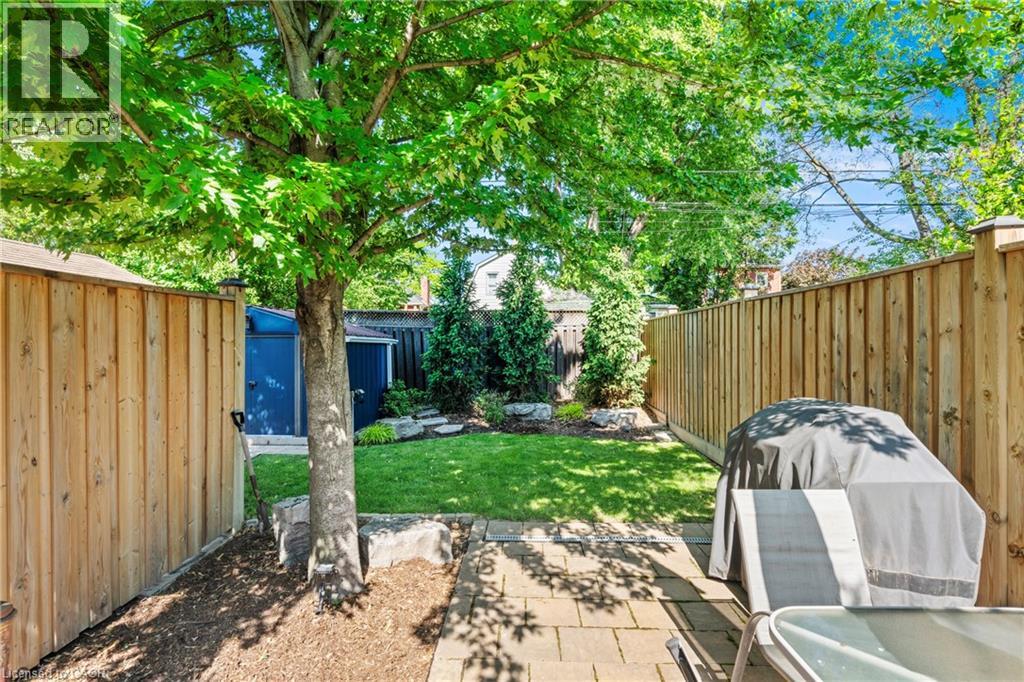 99 EDGEMONT Street N - 38