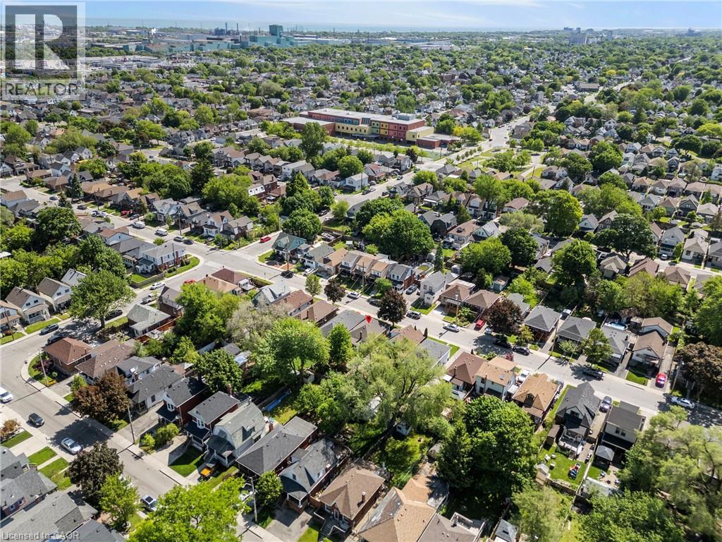 99 EDGEMONT Street N - 45