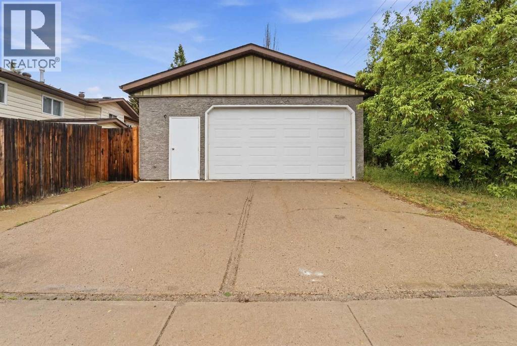 1 Hallgren Avenue - 35