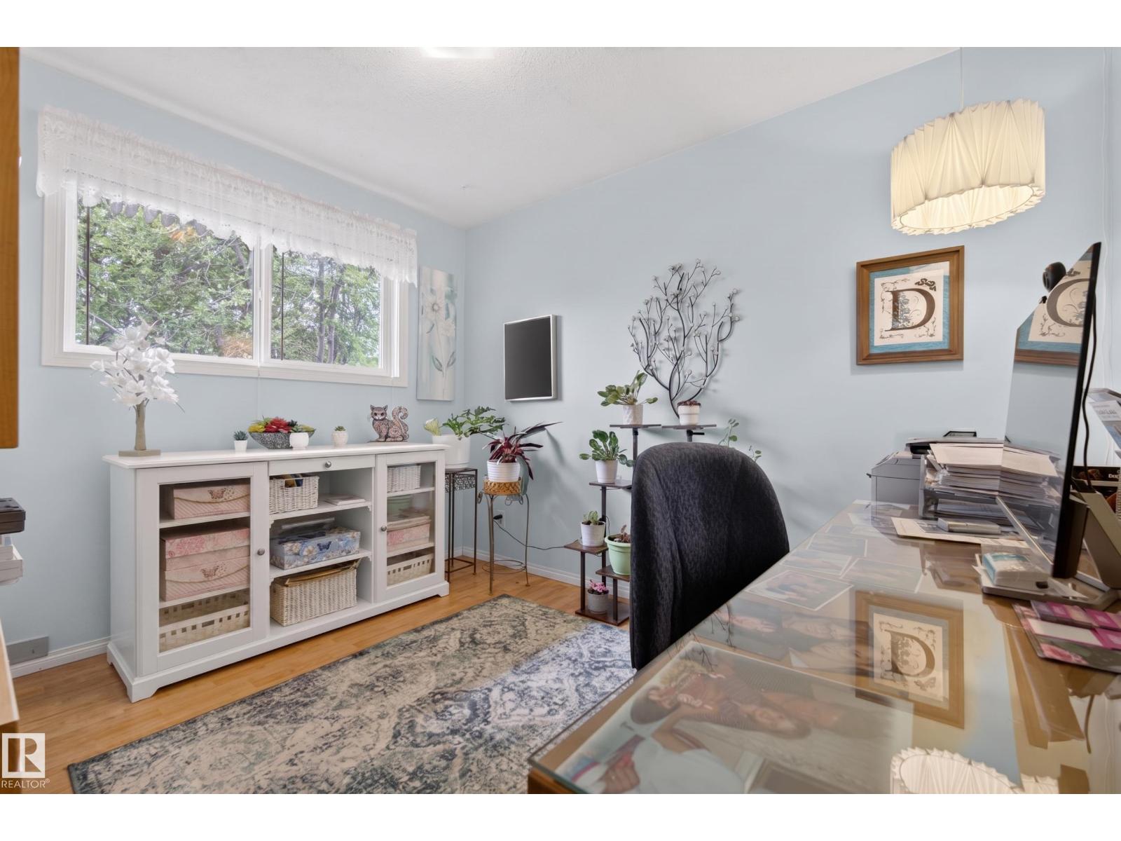 7307 86 AV NW - 22