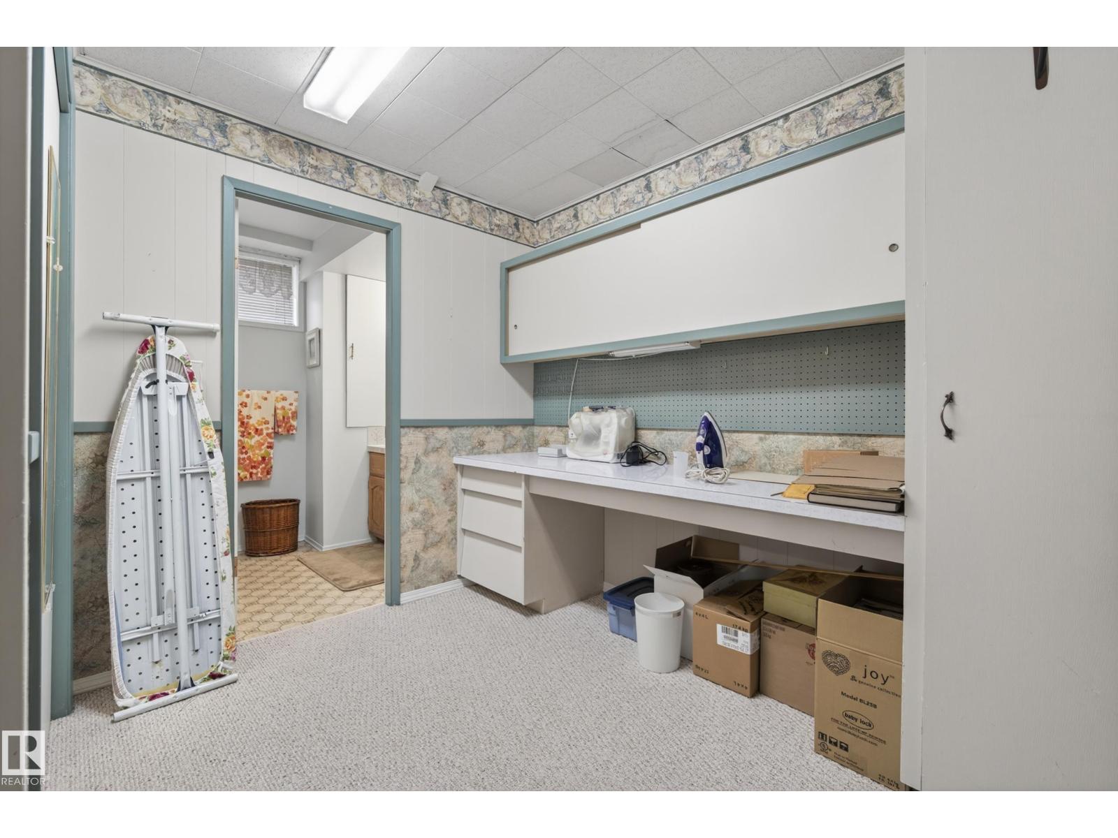7307 86 AV NW - 35
