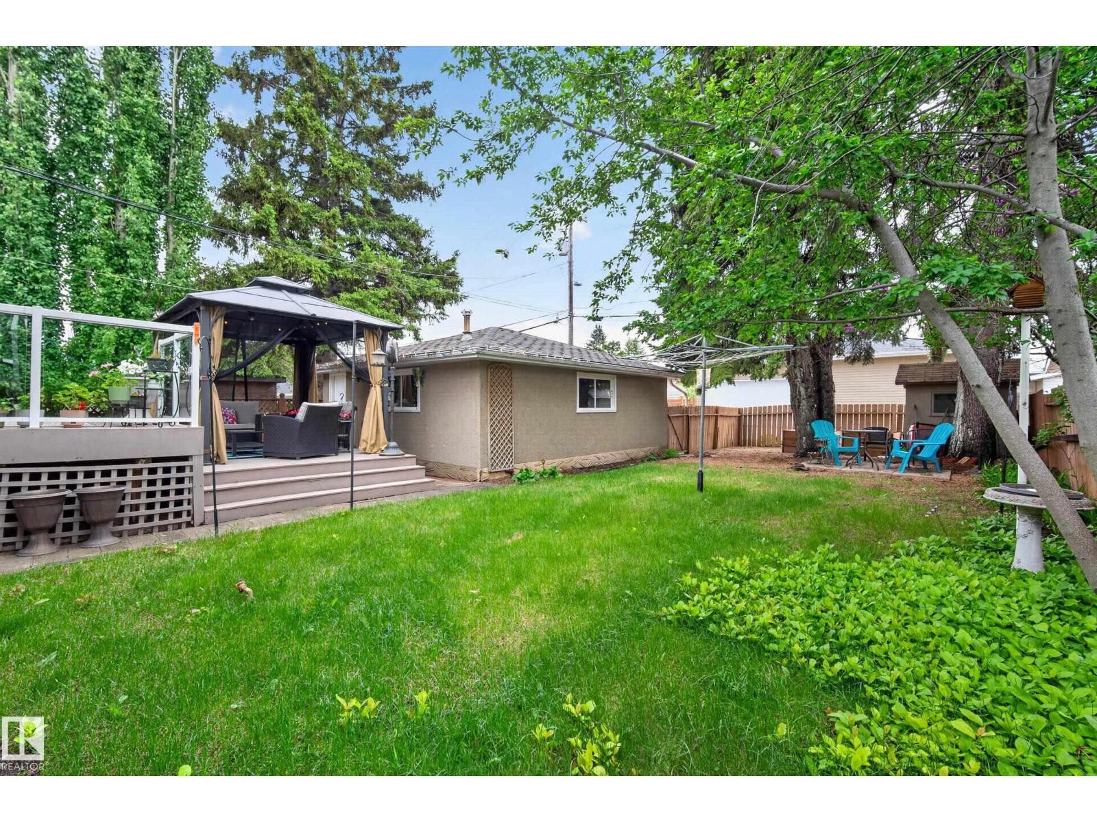 7307 86 AV NW - 45