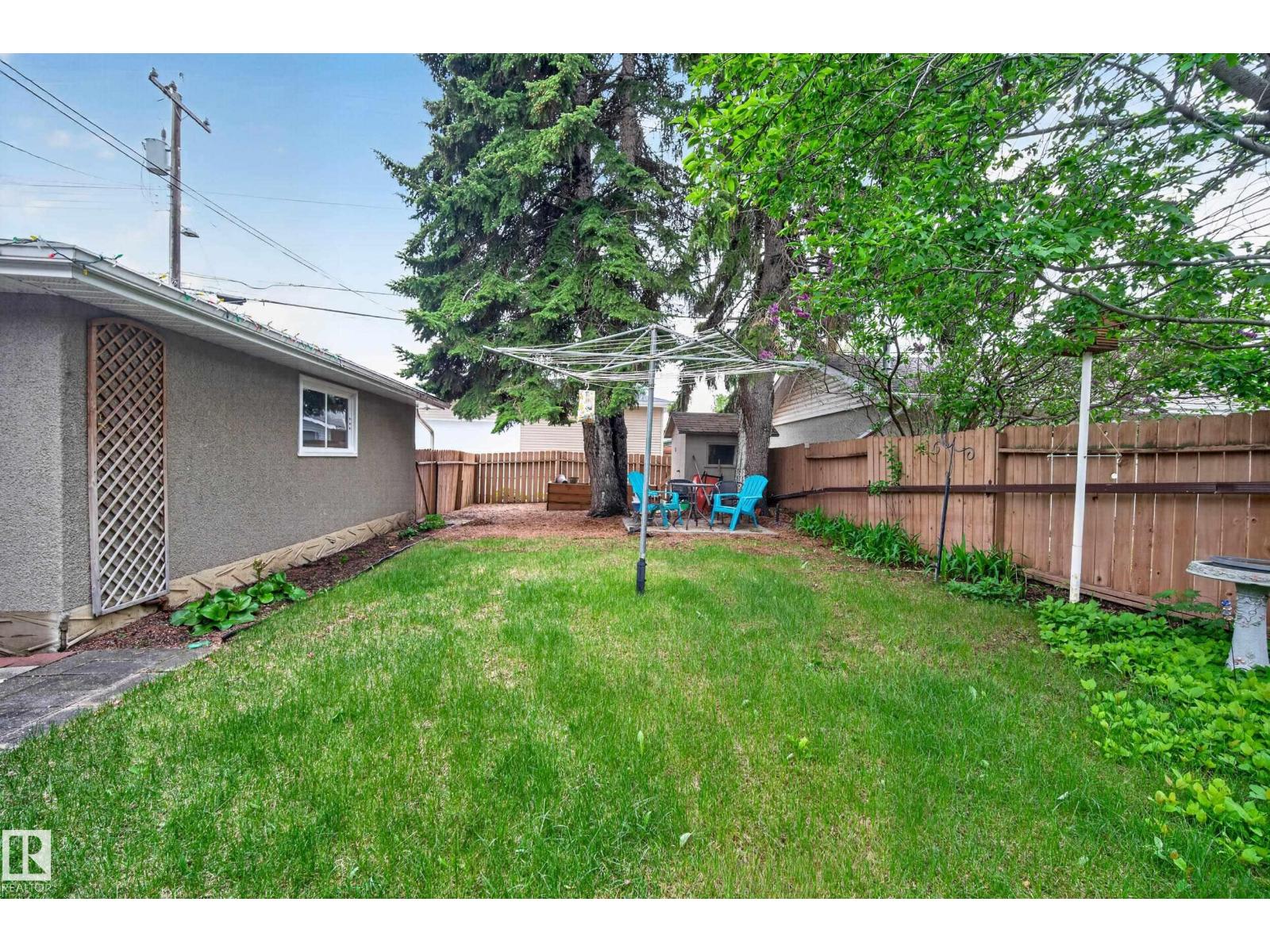 7307 86 AV NW - 46