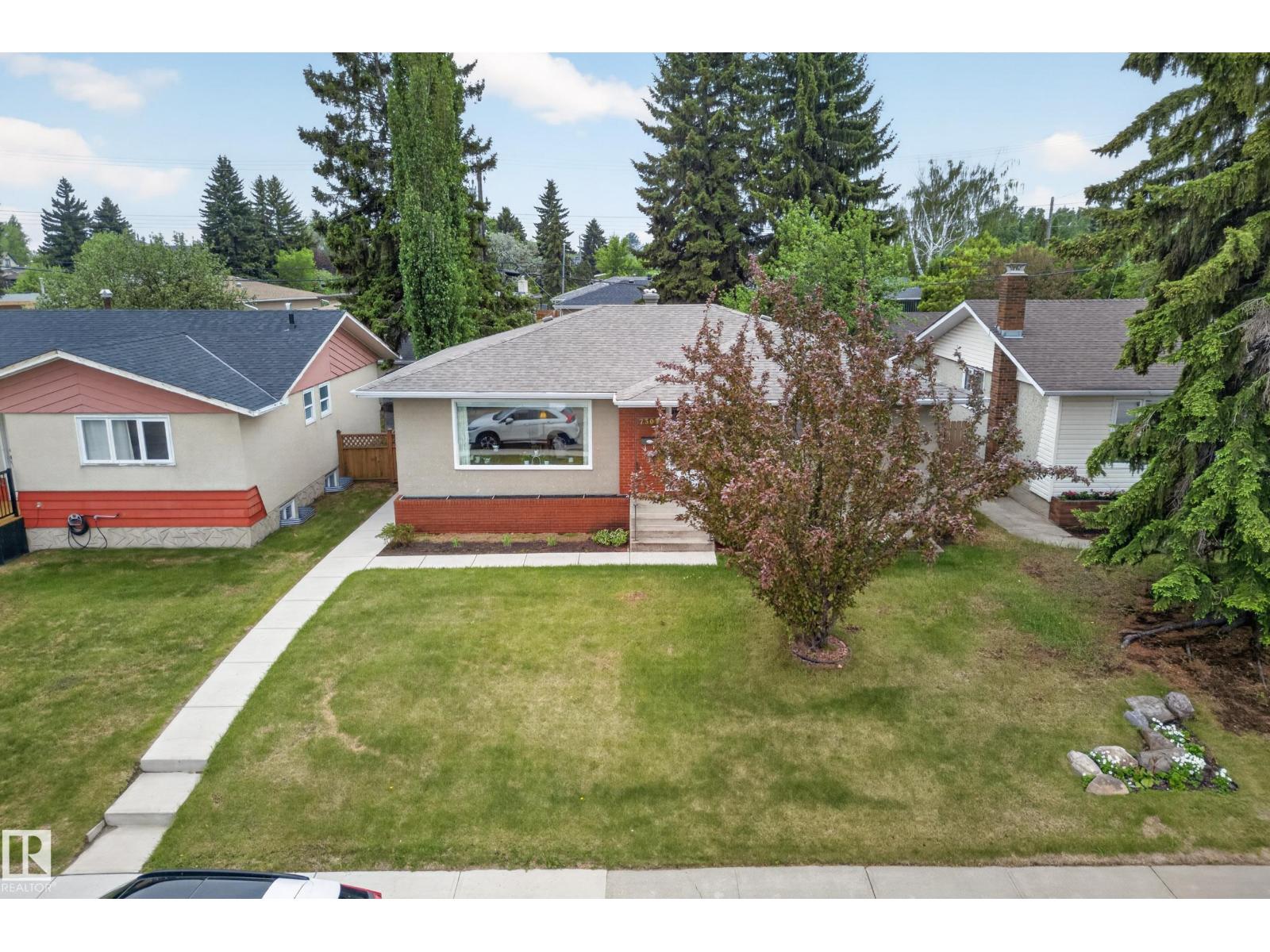 7307 86 AV NW - 51