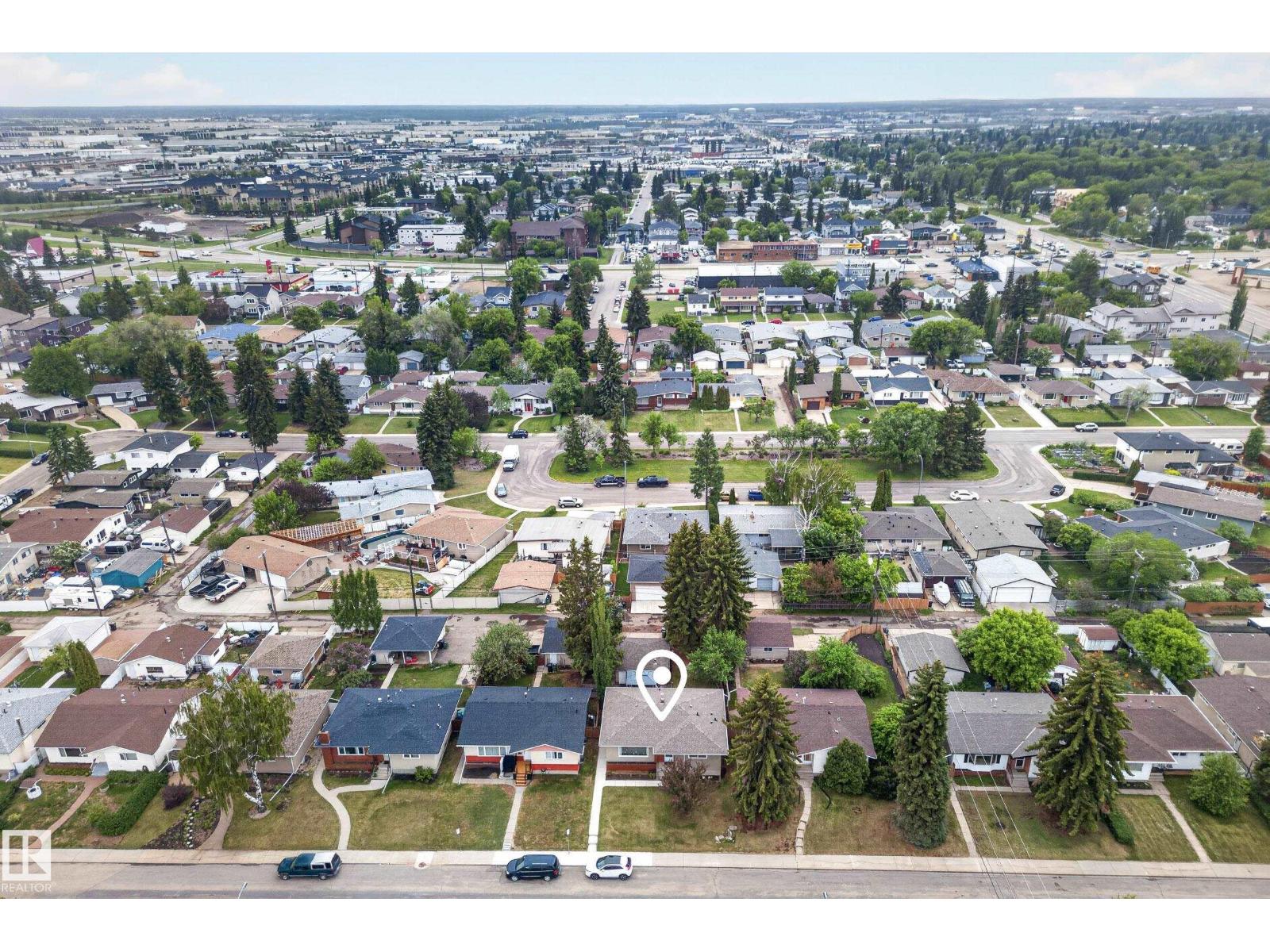 7307 86 AV NW - 53