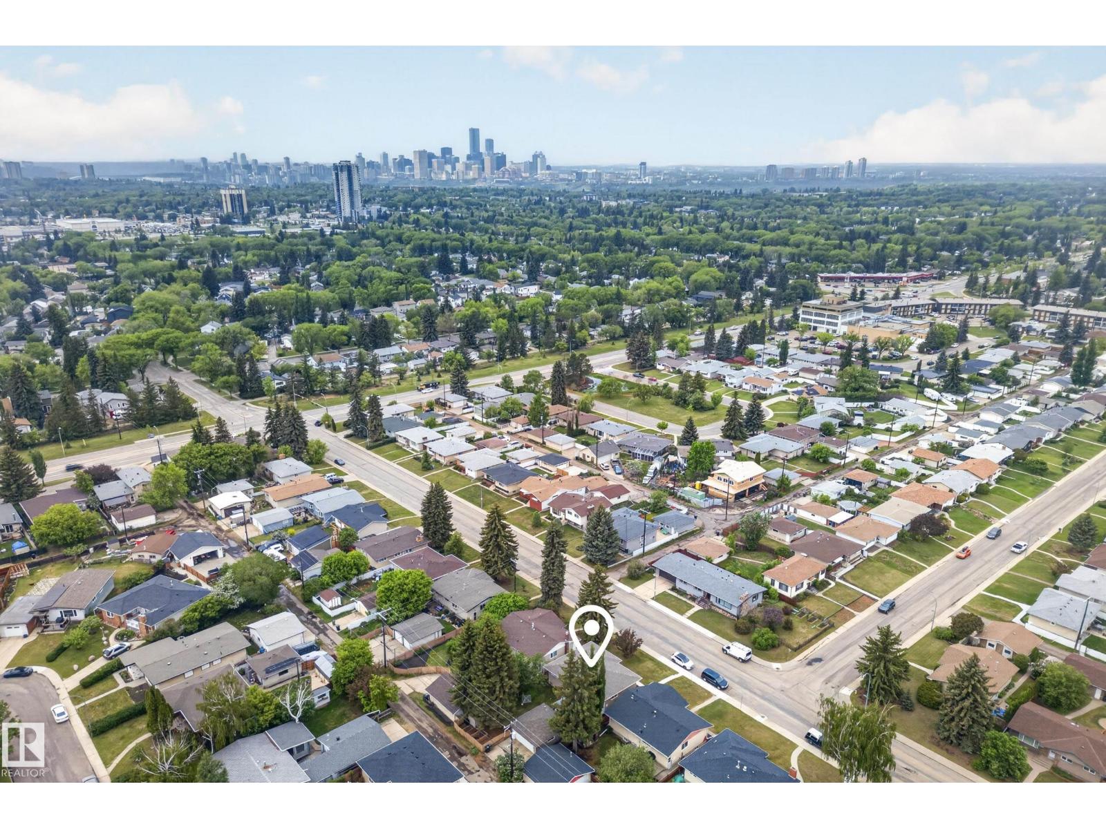7307 86 AV NW - 55