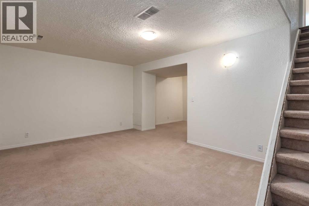 #31 5625 Silverdale Drive NW - 21