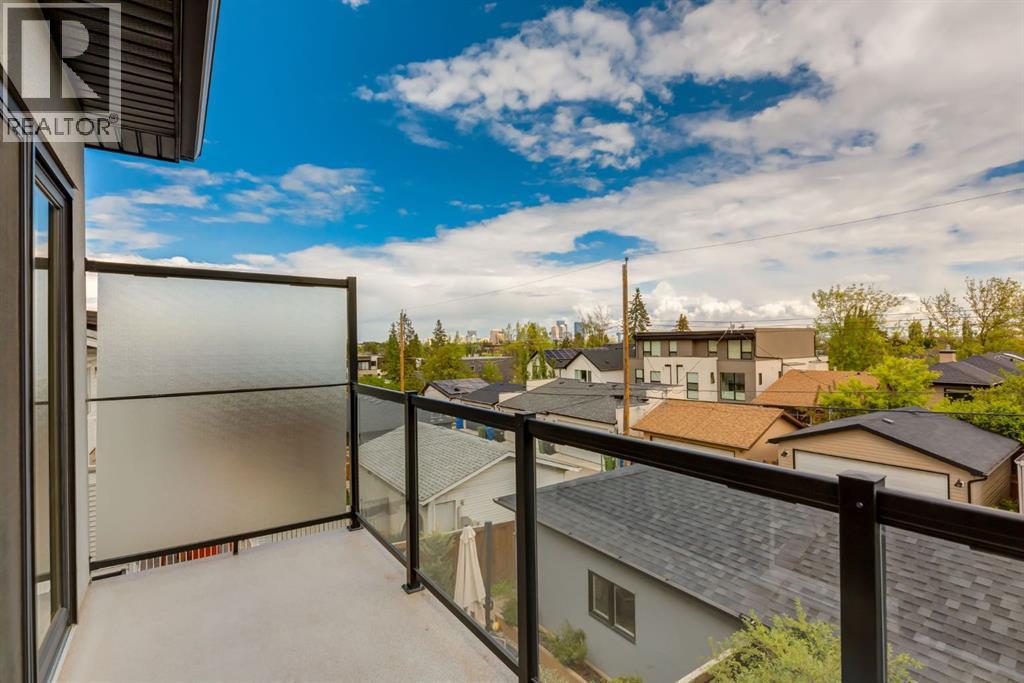 3924 18 Street SW - 31