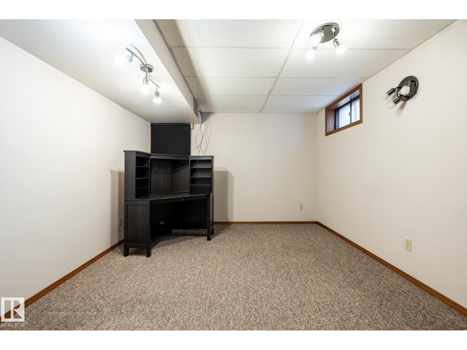 2609 49 ST NW - 33