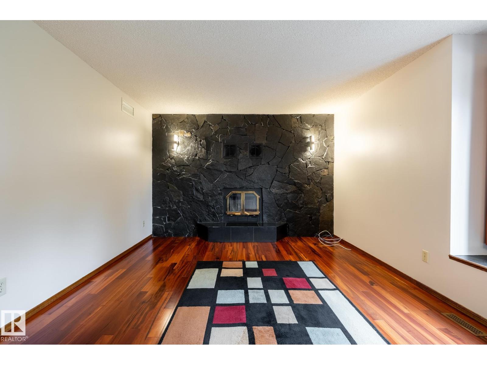 2609 49 ST NW - 16