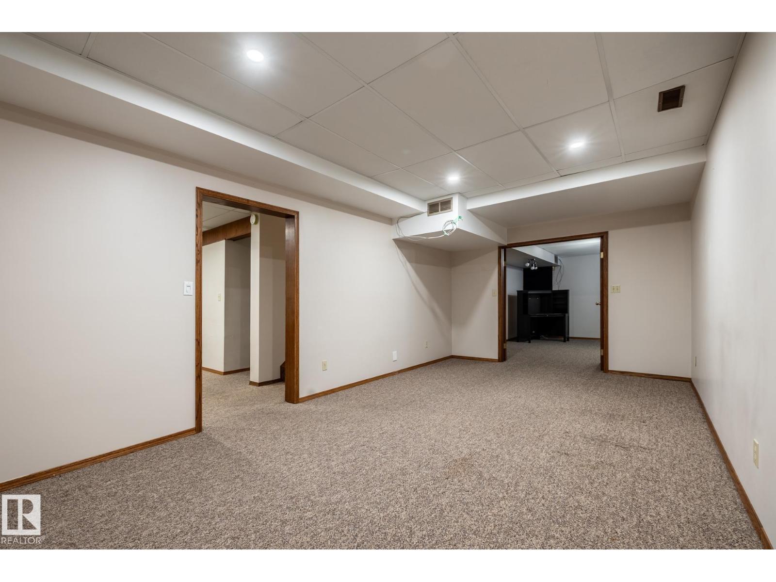 2609 49 ST NW - 31