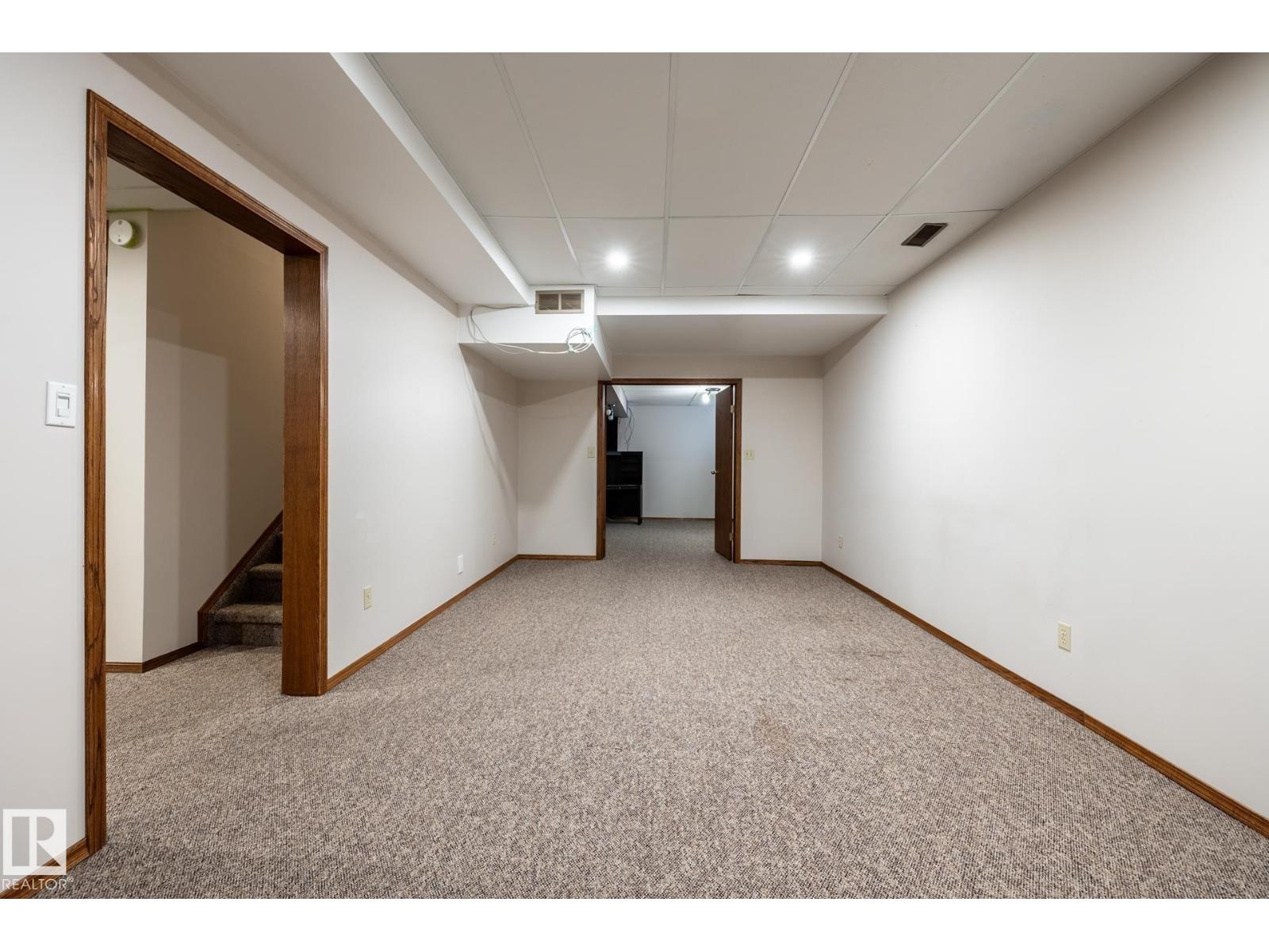2609 49 ST NW - 30