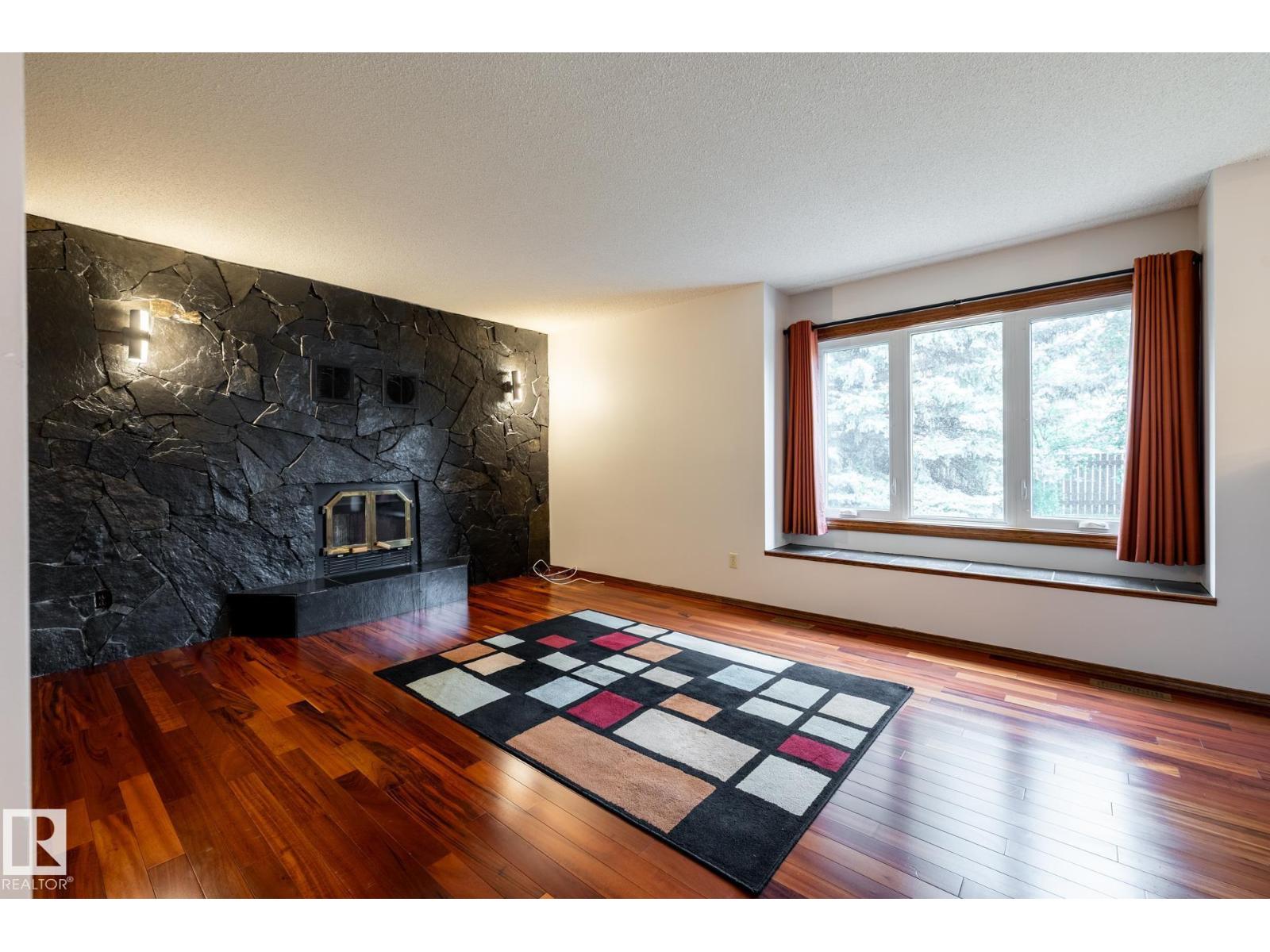 2609 49 ST NW - 17
