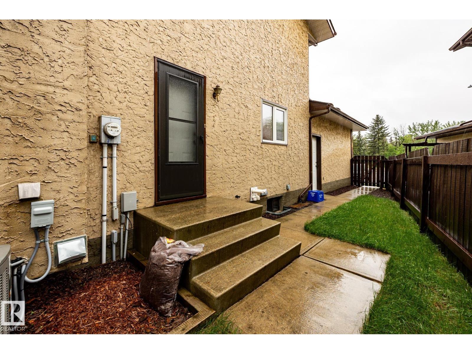 2609 49 ST NW - 46