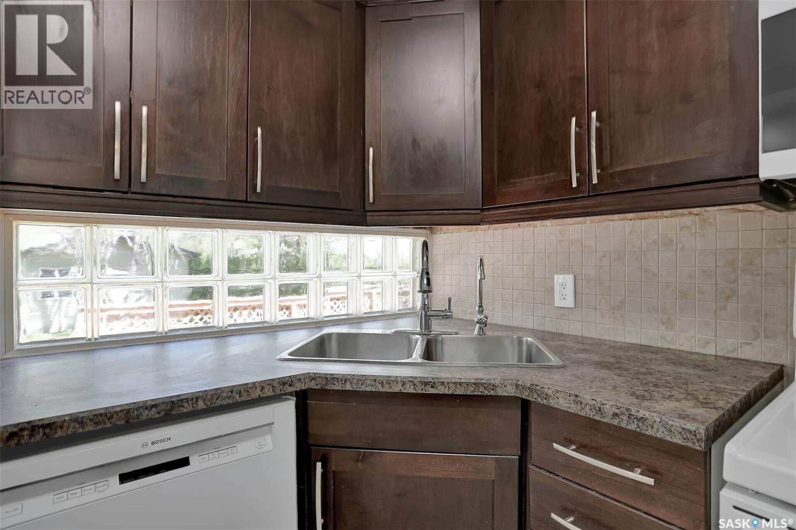 1357 Aberdeen STREET - 13