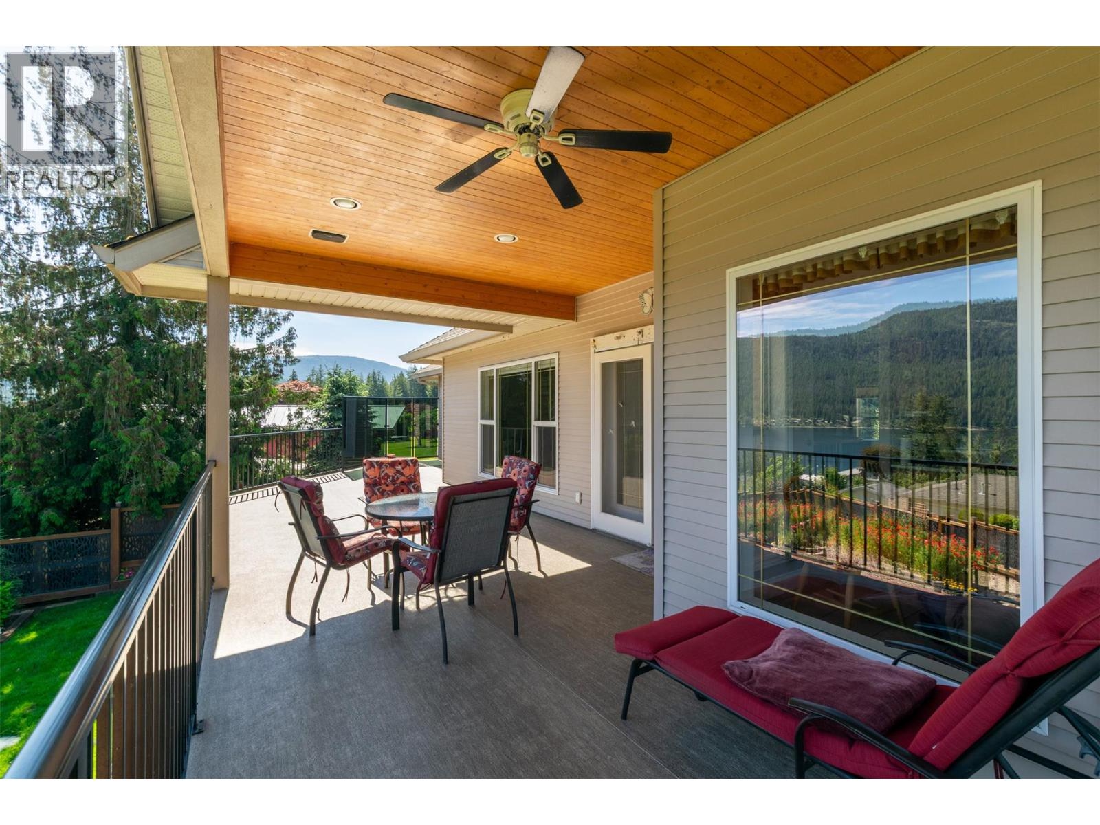 2459 Marine Place - 32