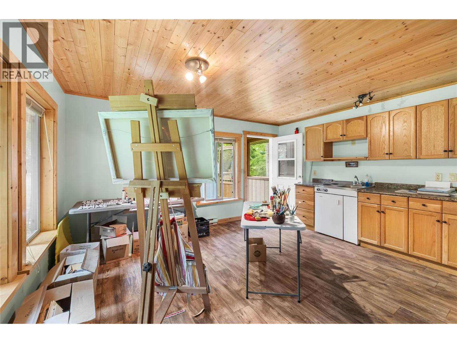 16424 Wadds Road, Crawford Bay