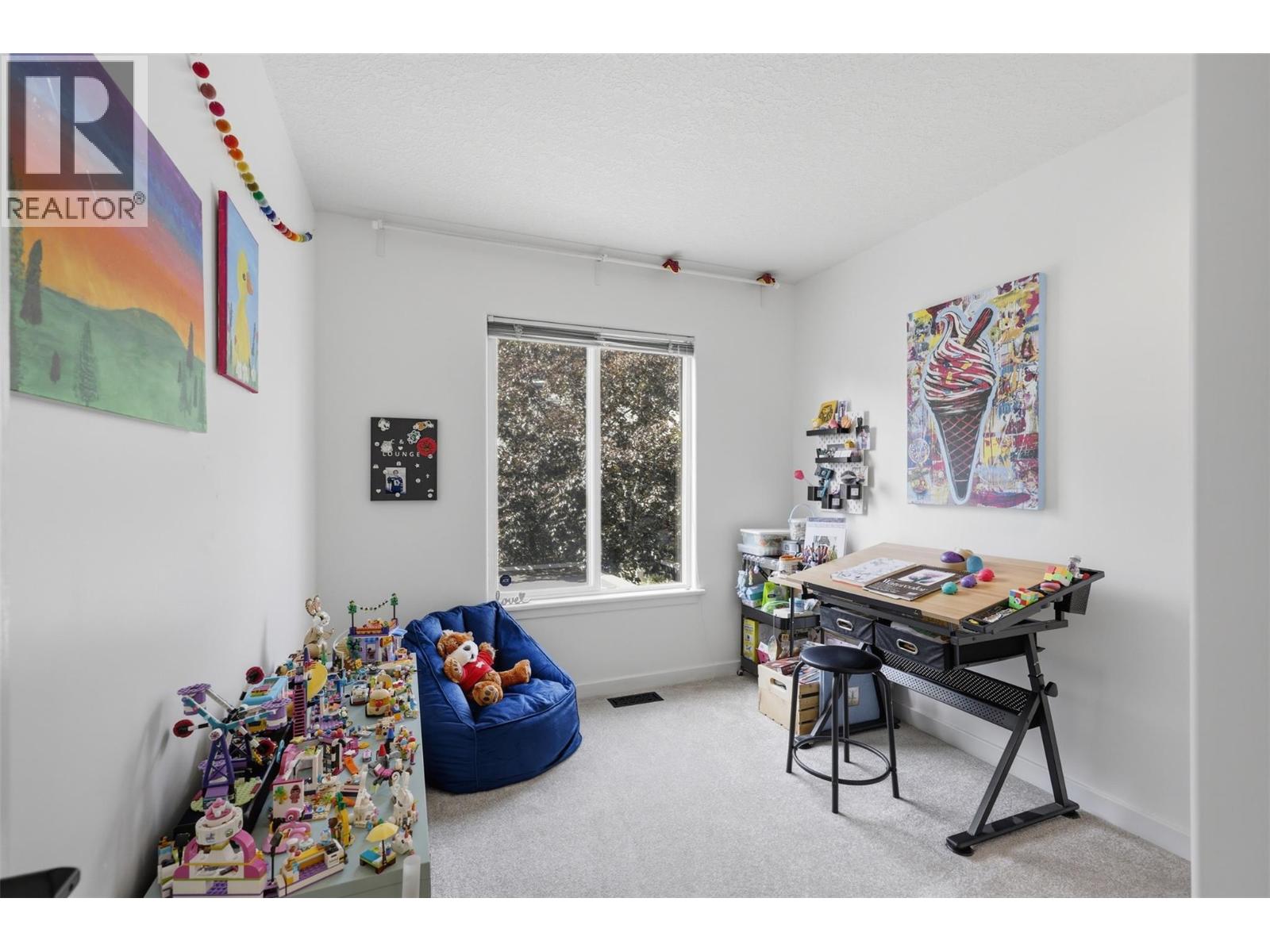 #8 411 ABERDEEN Drive - 26