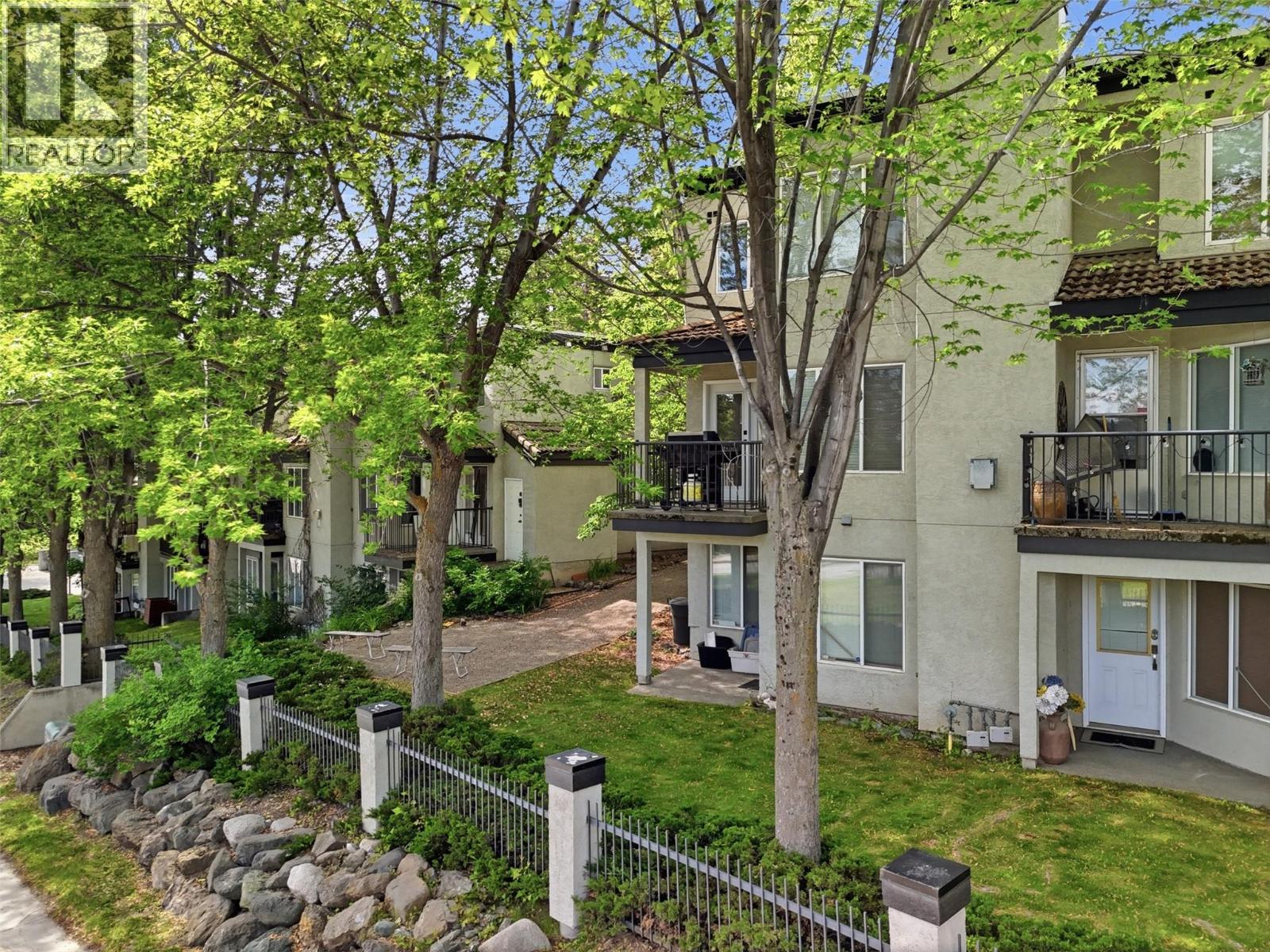 #8 411 ABERDEEN Drive - 37