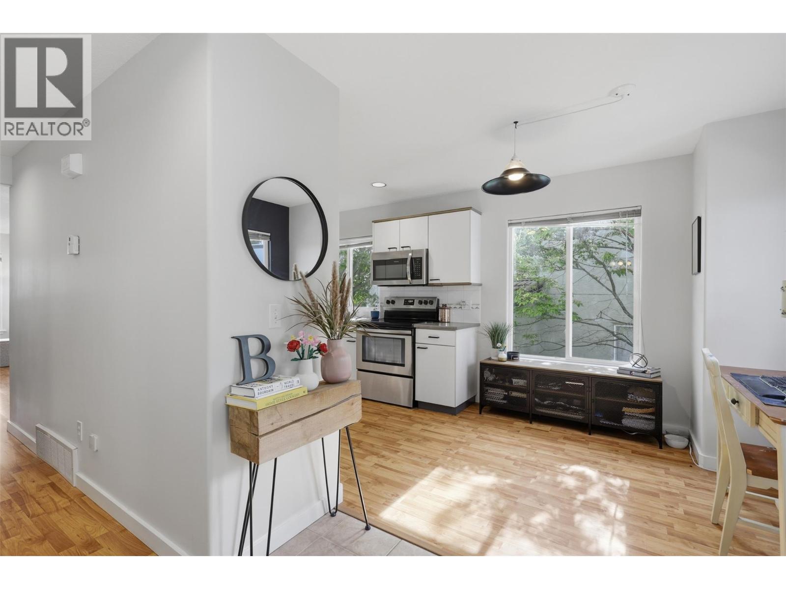 #8 411 ABERDEEN Drive - 6