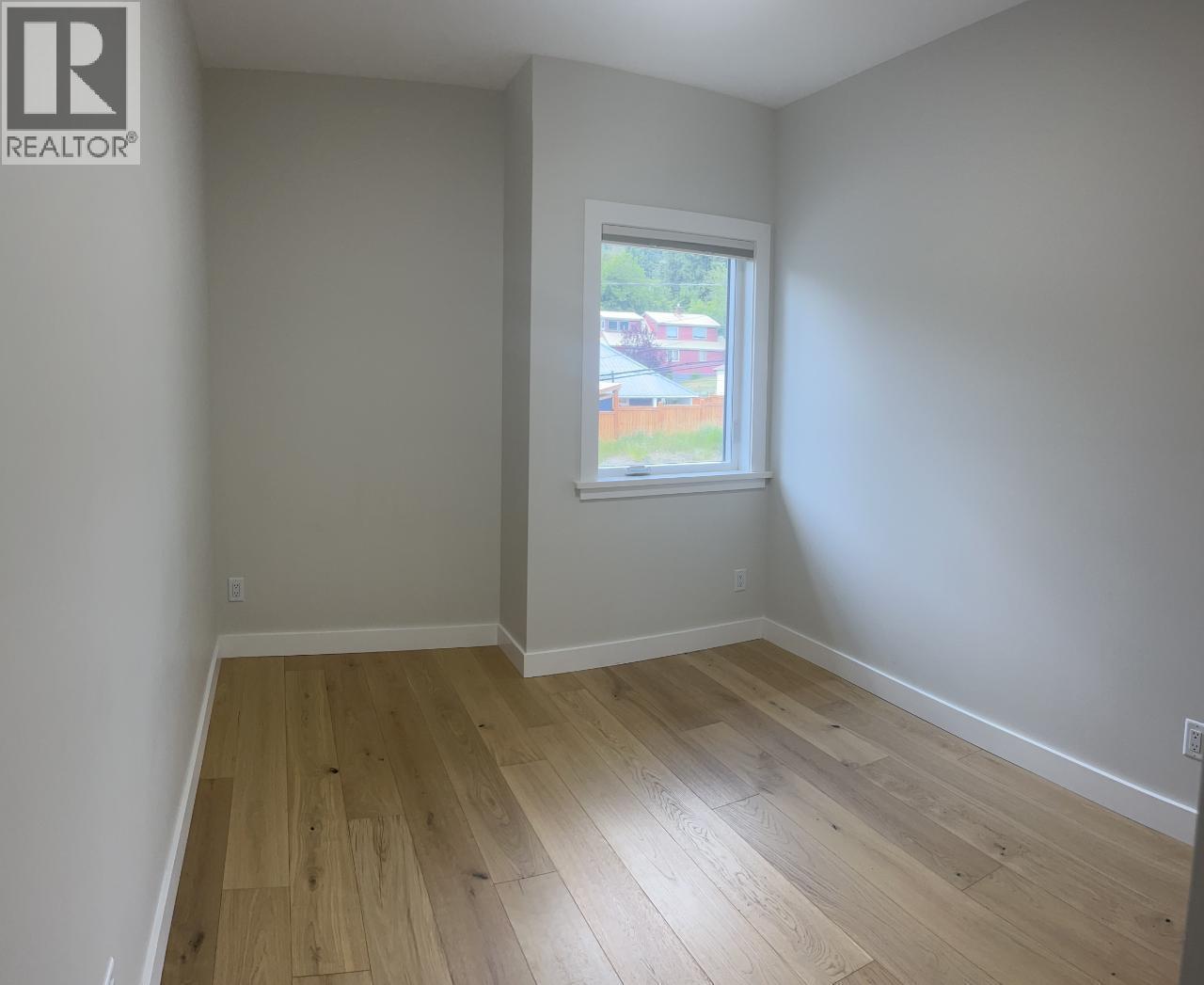 #4 2452 WASHINGTON Street - 31